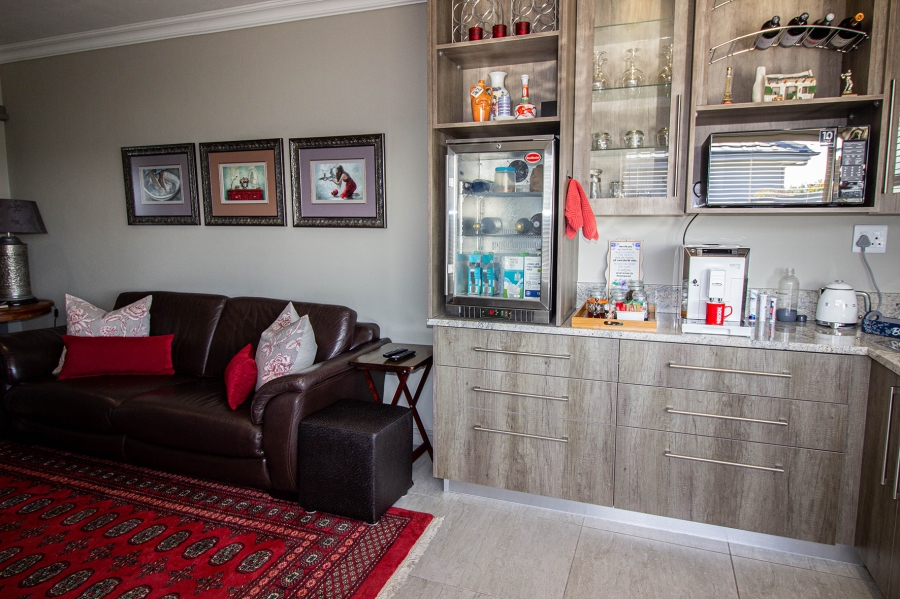 6 Bedroom Property for Sale in Kleinbaai Western Cape